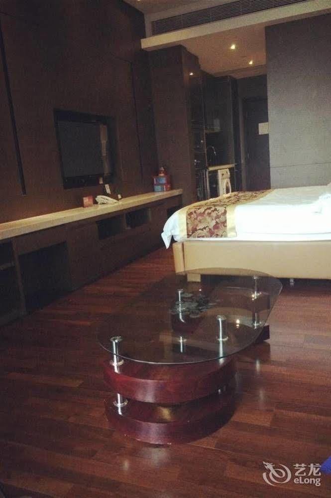 Lunkai International Hotel กวางโจว ภายนอก รูปภาพ